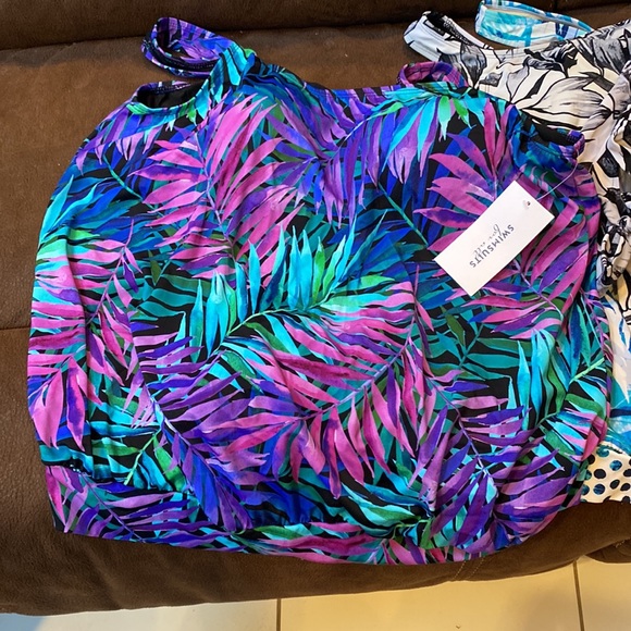3 Swimsuits for all tankini swim tops - size 20 - Picture 5 of 5